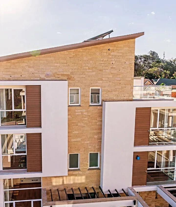 4-Ensuite Townhouse with English Kitchen & Backyard Garden - Lavington