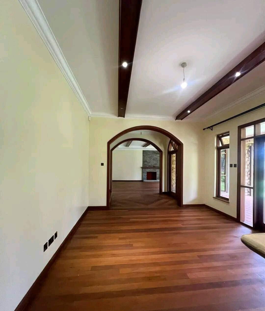 5-Bed Townhouse with Study, 4 Fireplaces & Clubhouse – Karen