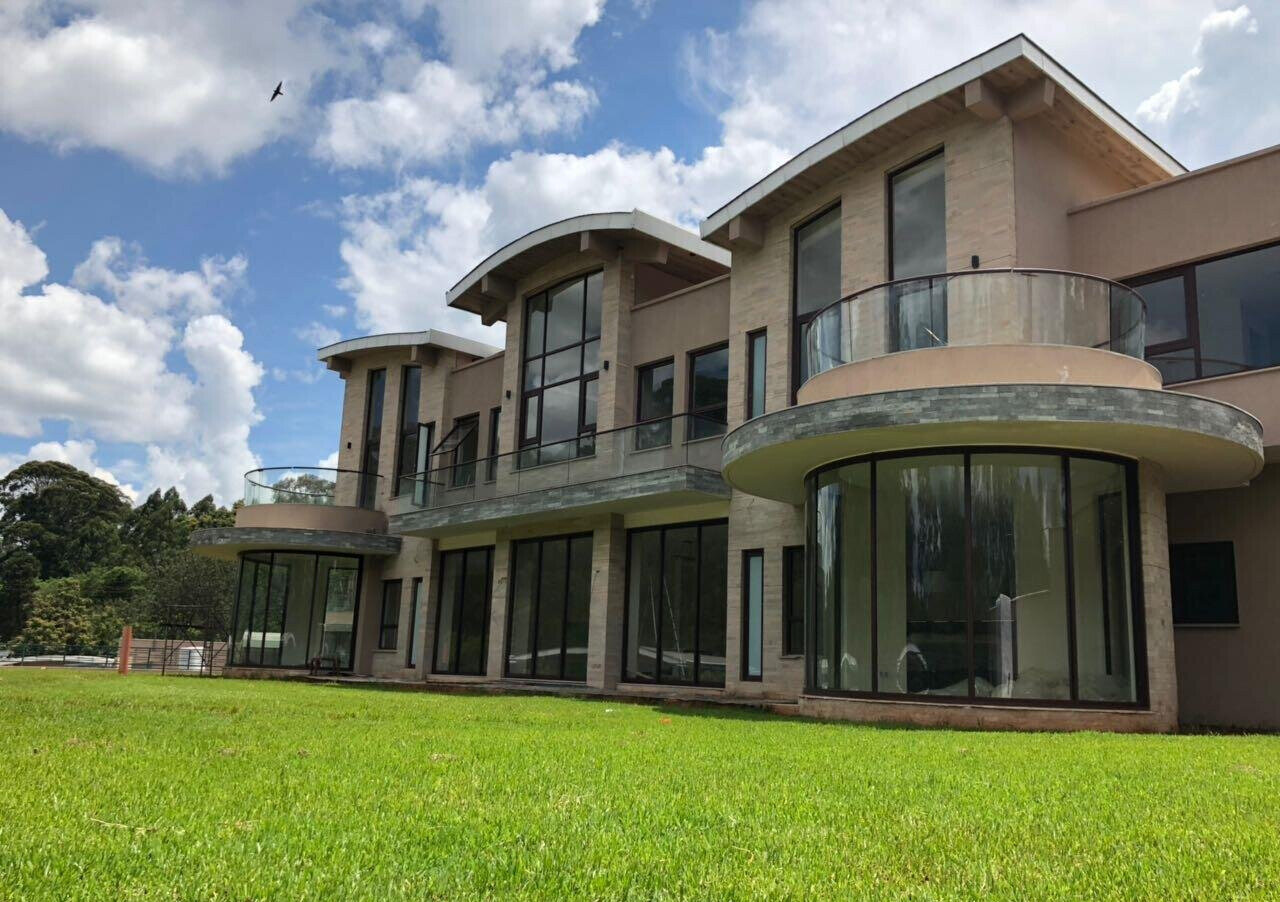 5-Ensuite Family Townhouse with Fireplace & DSQ - Lower Kabete