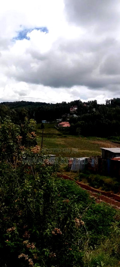 100by 100 Ya Red Soil for Sale in Kiserian - Image 2