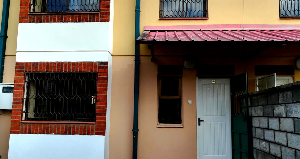 3BR Maisonette with Title Deed Near JKIA - Nyayo Embakasi