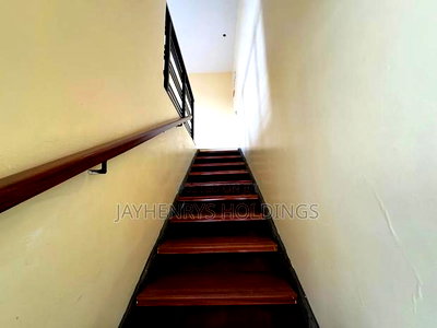 4bdrm House in Membley Estate for sale - Image 12