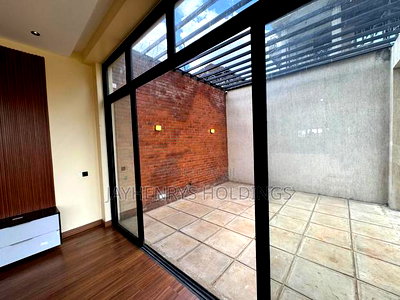 4bdrm House in Membley Estate for sale - Image 6