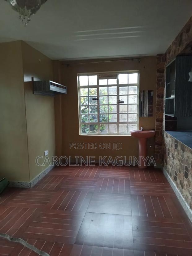 4bdrm Mansion in Muigai Inn, Kenyatta Road / Theta for rent