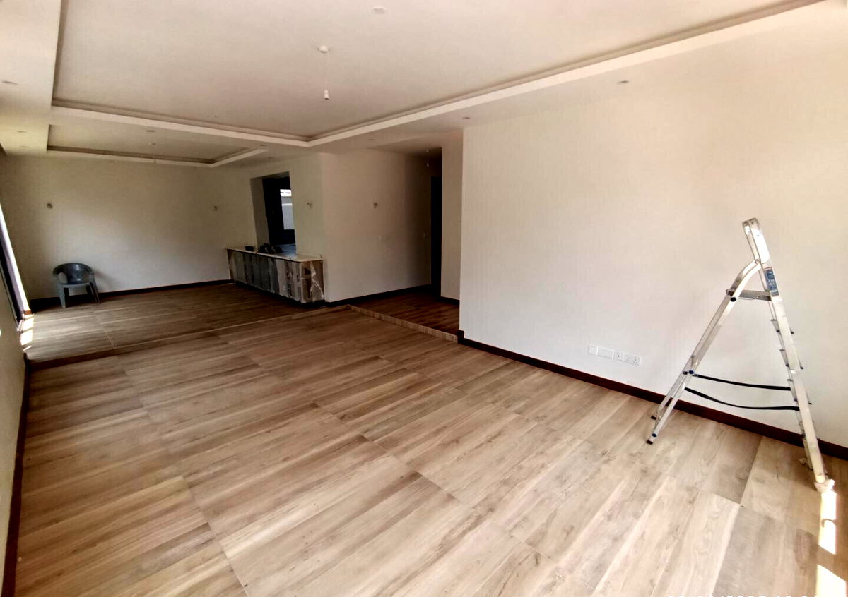 6-Ensuite Townhouse with Rooftop Terrace & DSQ - Lavington