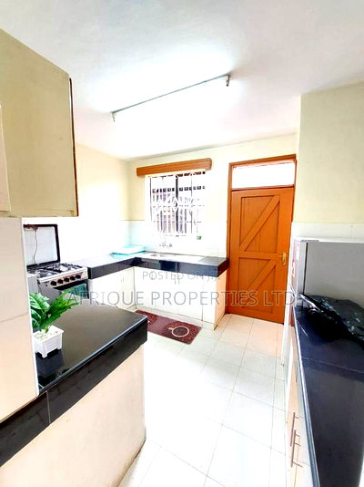 8bdrm Mansion in Donholm for sale - Image 2