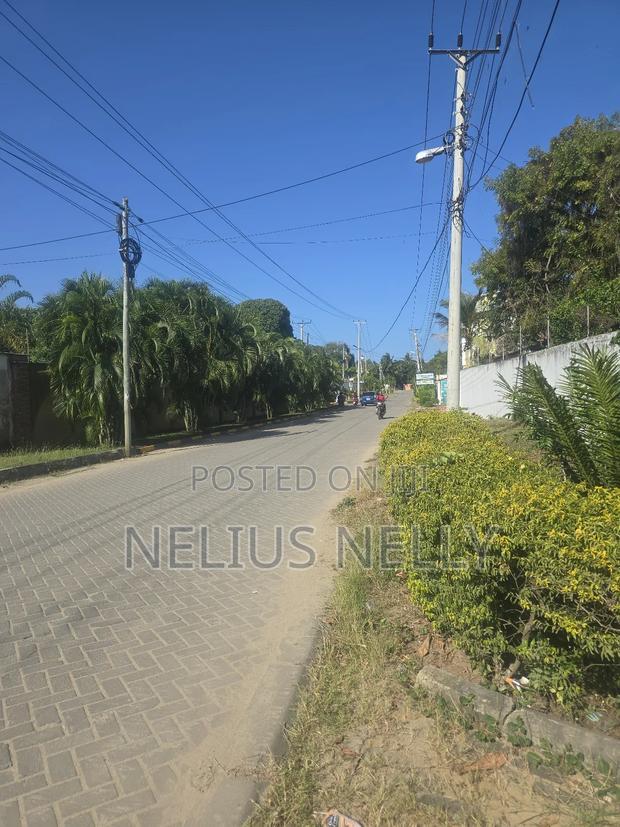 Plot for Sale Nyali
