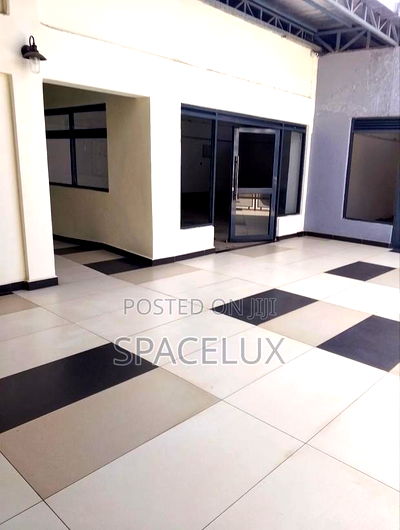 6000sqft Restaurant Space - Image 4