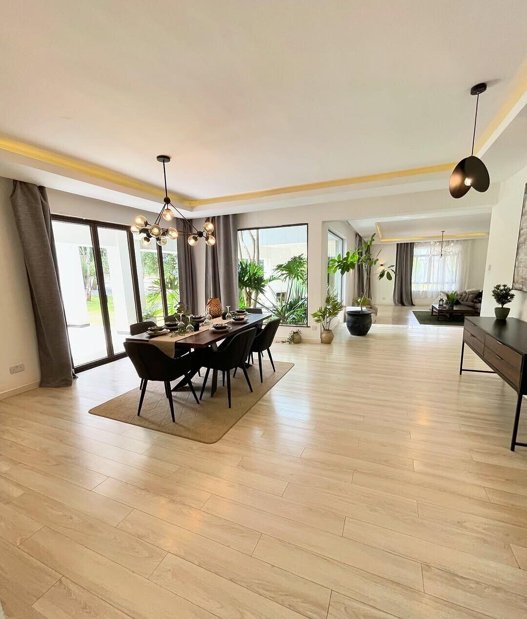 5-Ensuite Townhouse with Forest Views & Rental Income – Karen