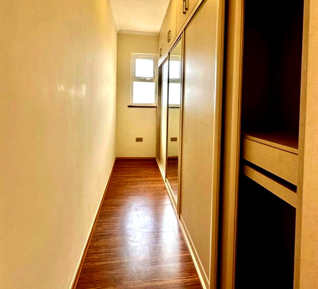 4BR Villa with Backyard Garden in Gated Community - Runda