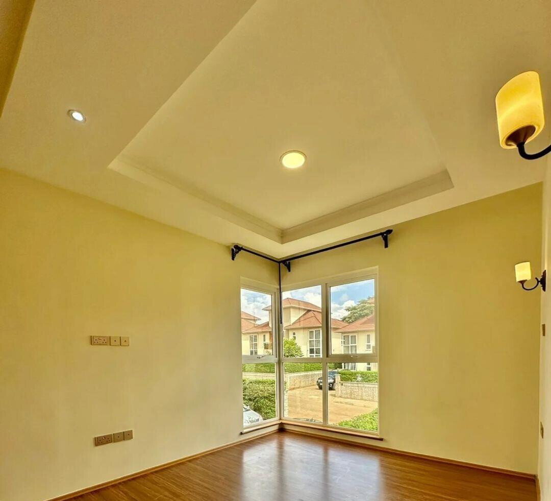 4BR Villa with Backyard Garden in Gated Community - Runda
