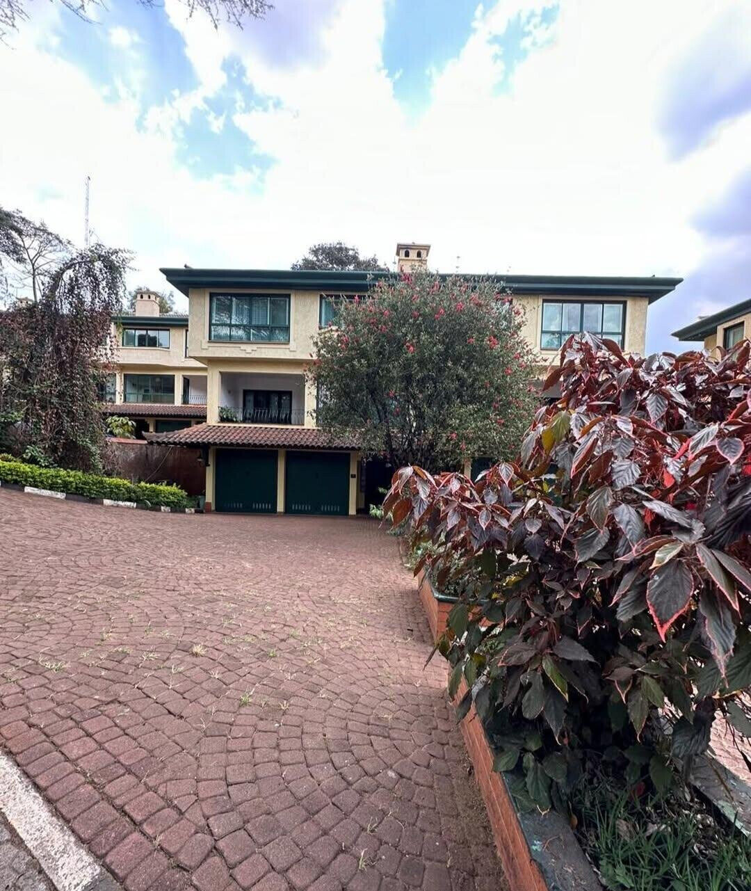4-Ensuite Townhouse with Pool & Gym in Secure Gated Community - Westlands