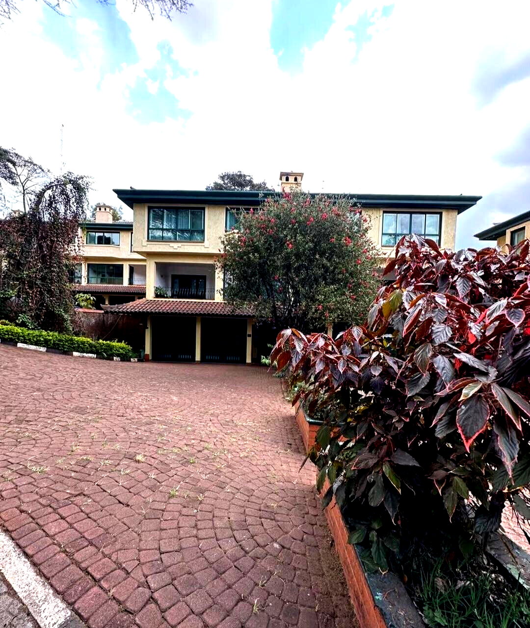 4-Ensuite Townhouse with Pool & Gym in Secure Gated Community - Westlands