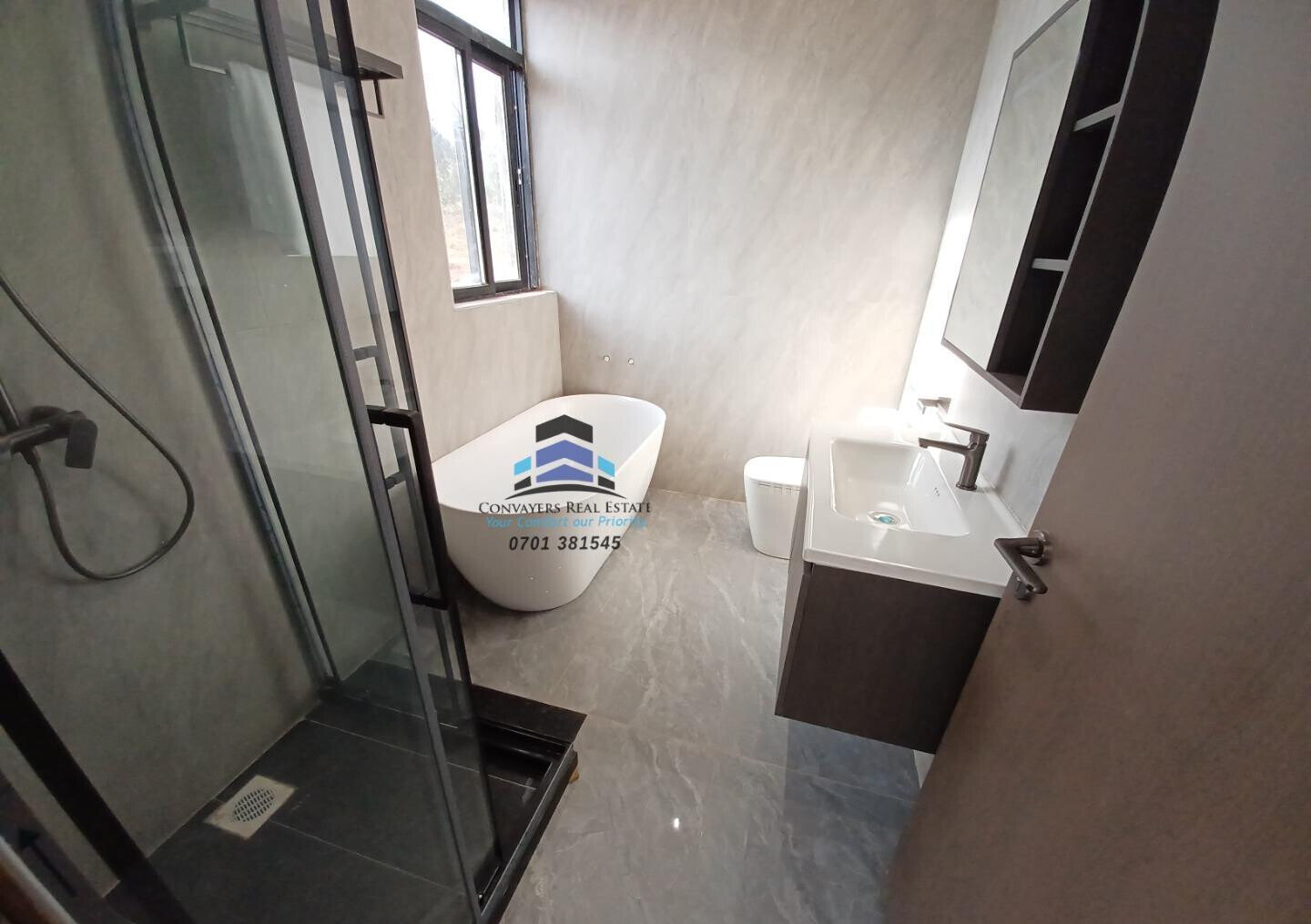 5BR Townhouse with DSQ, Office & Mountain Views - Kikuyu