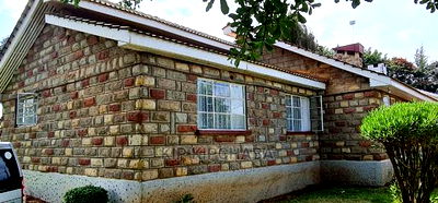 8bdrm Bungalow in Pioneer for sale - Image 17