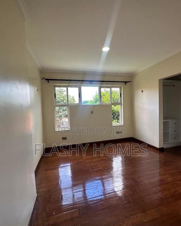 5bdrm Townhouse/Terrace in Lavington, Muthangari for sale