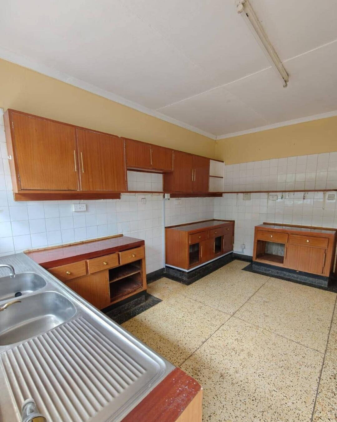 Half Acre Garden Home at KSh 180K
