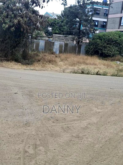 1/4 Plot Along Eastern Bypass at Kamakis Area - Image 3