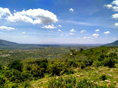 4 Acres in Kiserian Kona Baridi. Has a Nice View of Magadi - Image 8