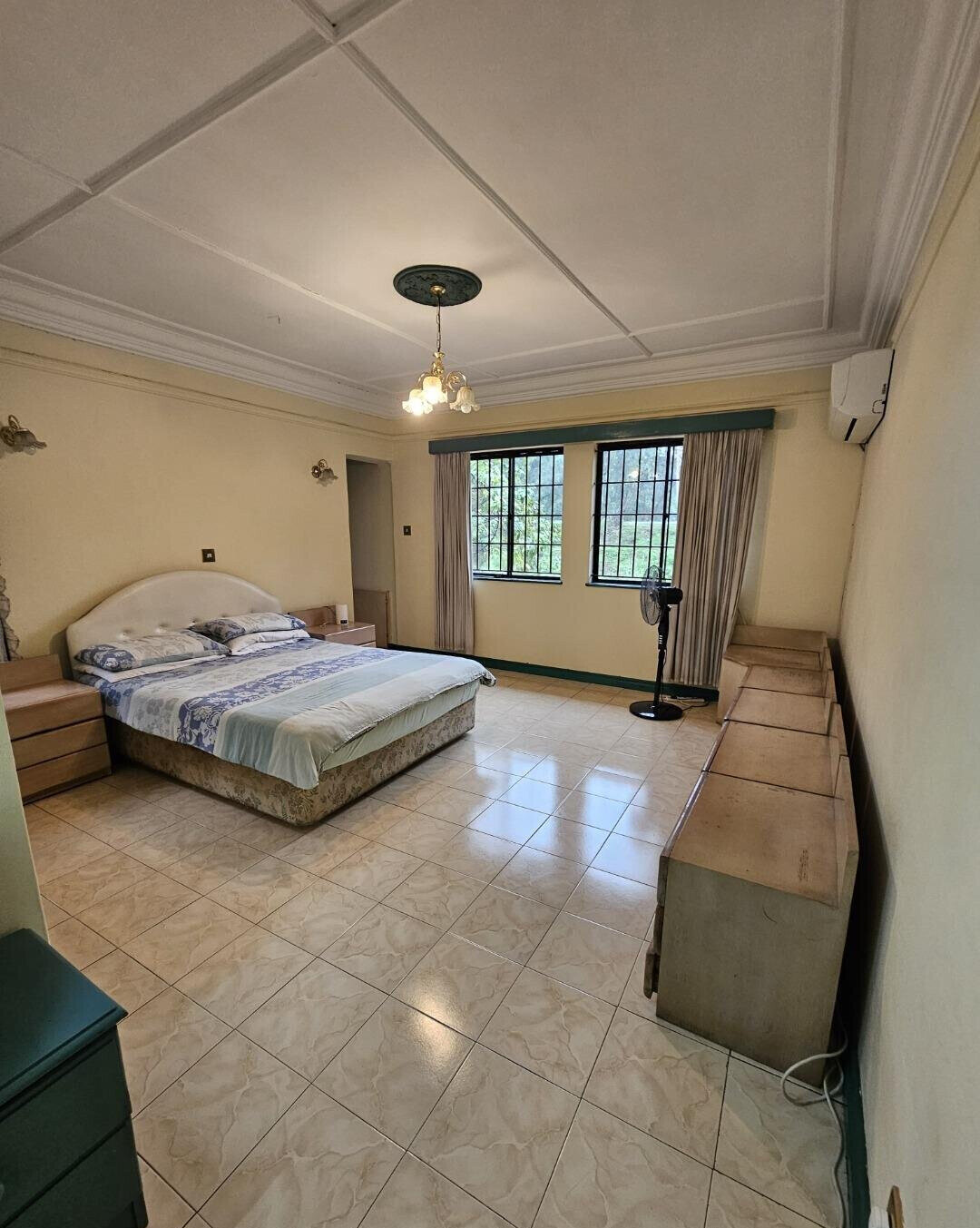 5-Bed Townhouse on 0.533 Acres with Big Garden - Muthaiga
