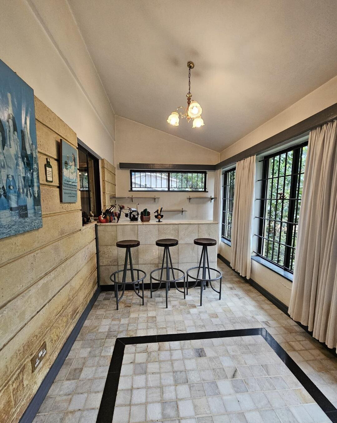 5-Bed Townhouse on 0.533 Acres with Big Garden - Muthaiga