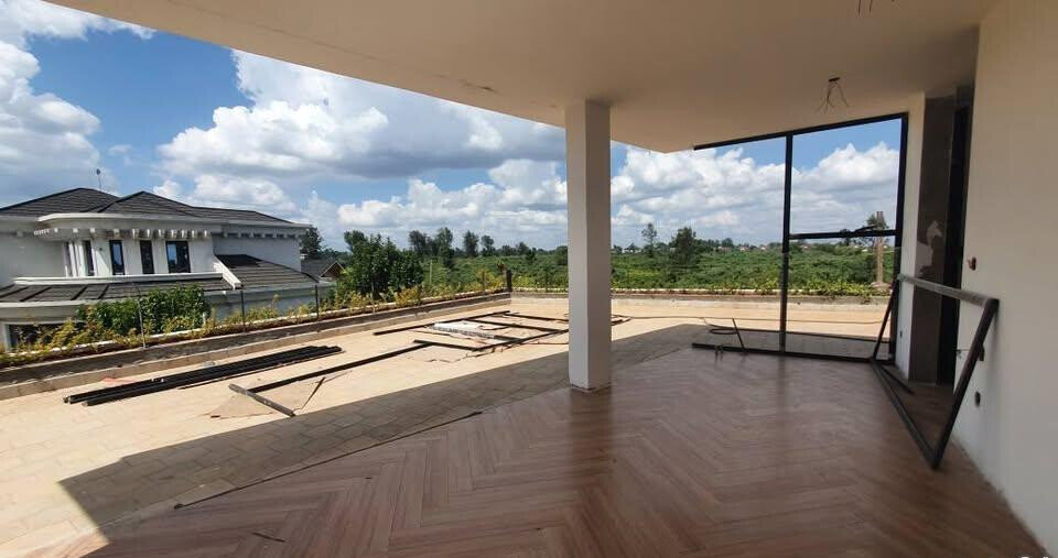 4BR Villa + DSQ with Private Lift & Rooftop Terrace - Runda