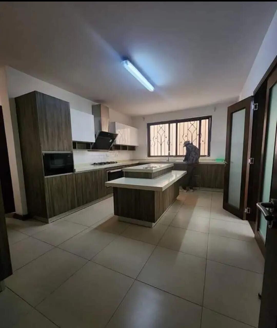 5-Ensuite Townhouse with Study & Solar Heating - Lavington