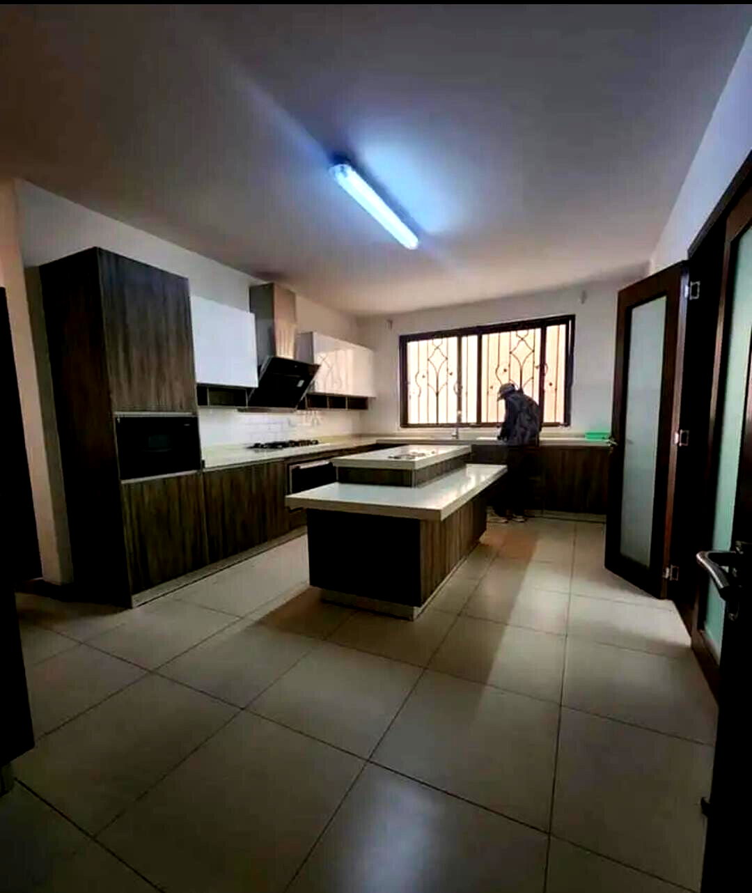 5-Ensuite Townhouse with Study & Solar Heating - Lavington