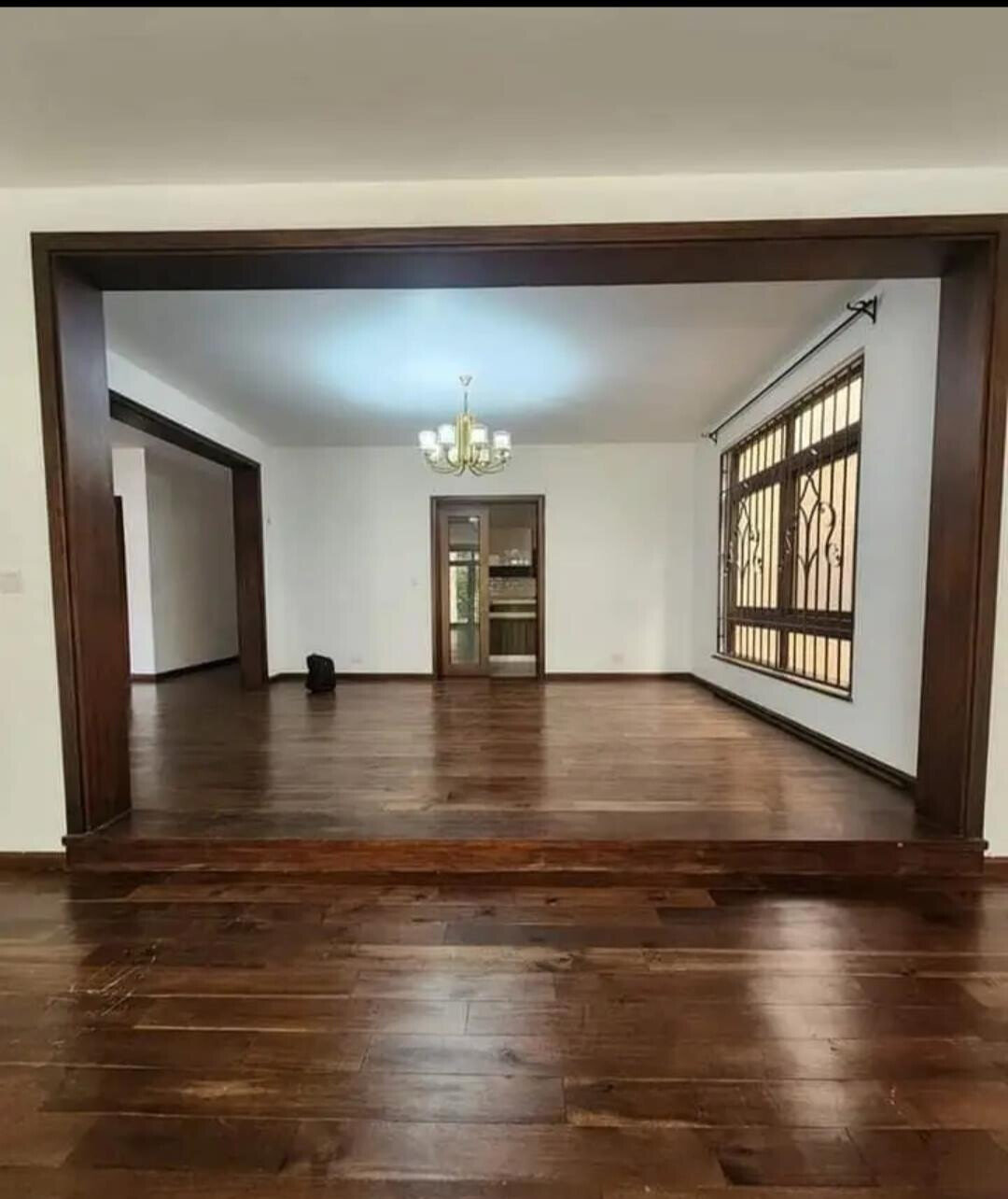 5-Ensuite Townhouse with Study & Solar Heating - Lavington
