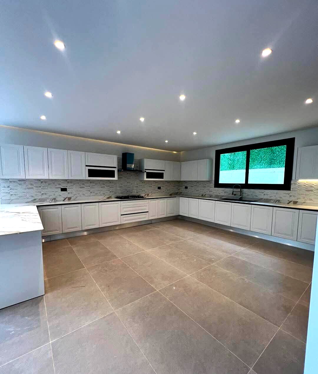 5-Bed Townhouse with Study & Staff Quarters - Lavington