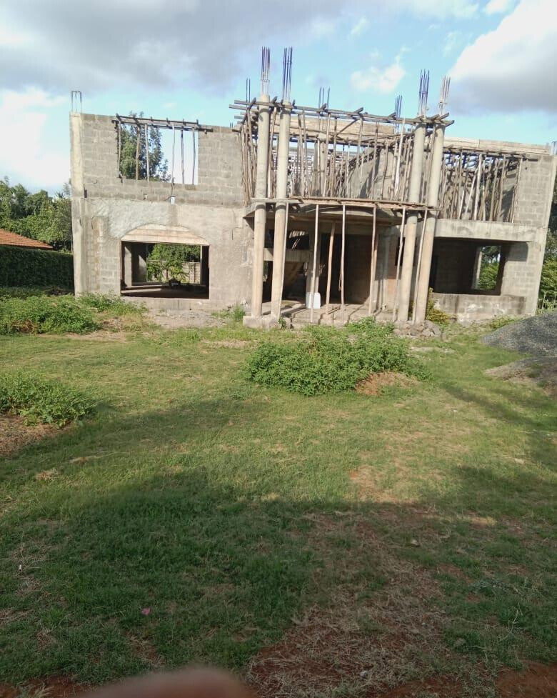 Half-Acre Townhouse with DSQ & Architectural Plans – Hardy, Karen