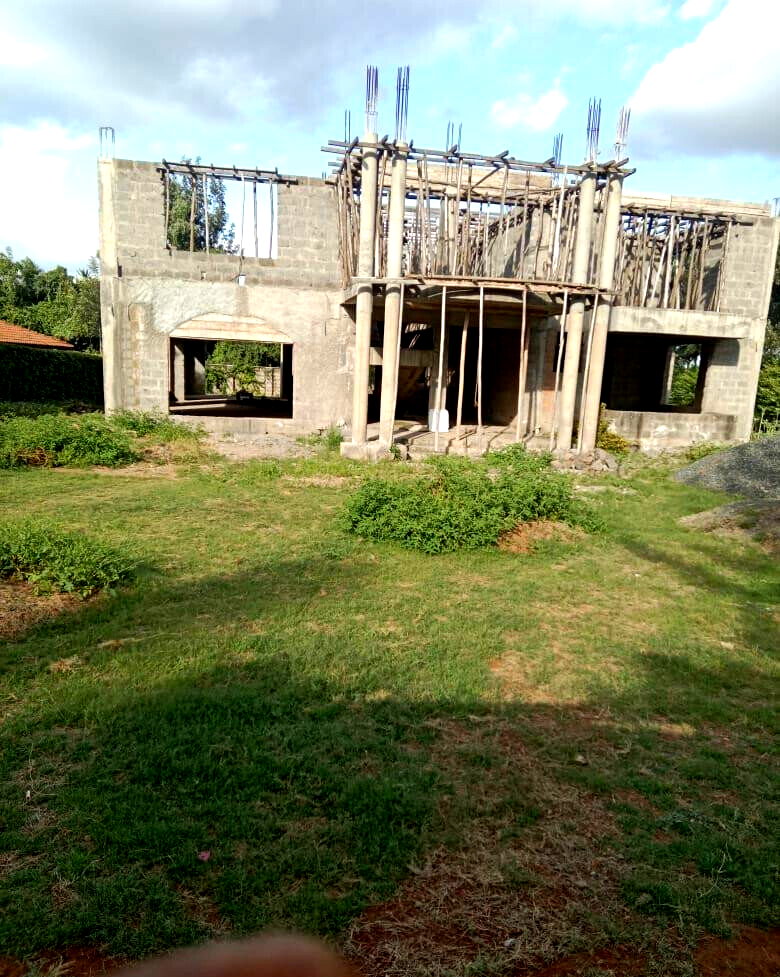 Half-Acre Townhouse with DSQ & Architectural Plans – Hardy, Karen