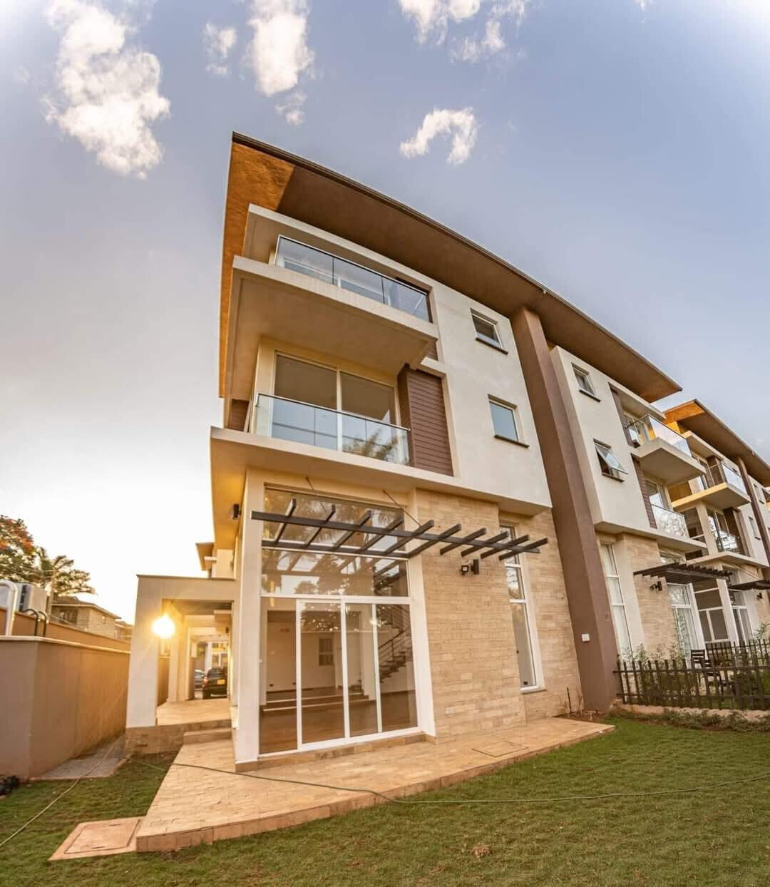 4-Ensuite Townhouse with Private Garden & Clubhouse - Lavington