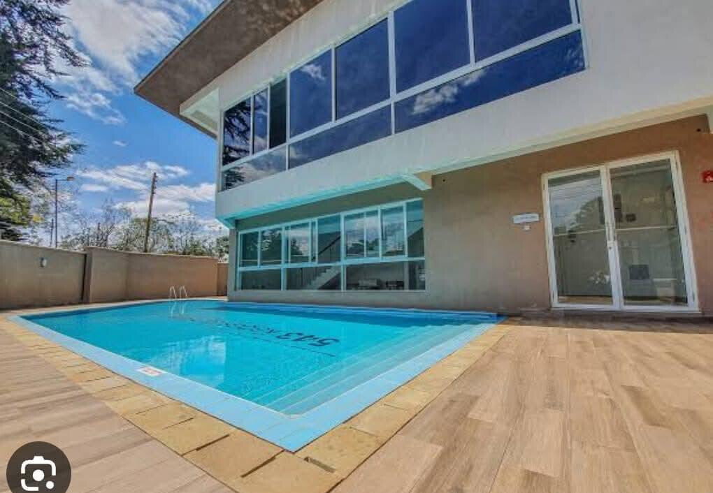 4-Ensuite Townhouse with Private Garden & Clubhouse - Lavington