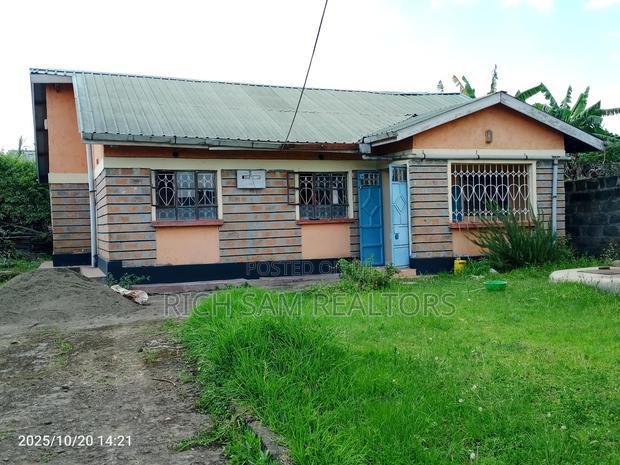 3bdrm Bungalow in Kiamunyi, Nakuru Town West for rent