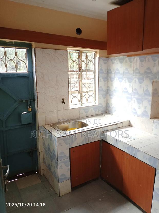 3bdrm Bungalow in Kiamunyi, Nakuru Town West for rent
