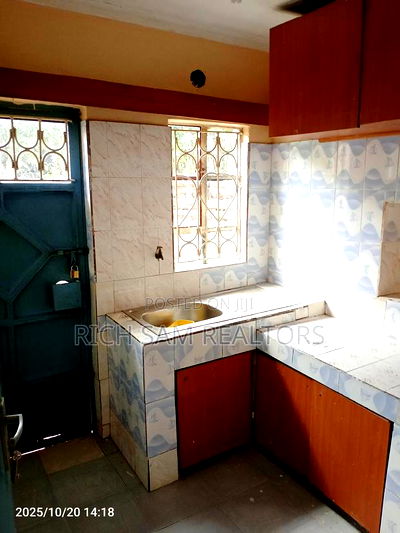 3bdrm Bungalow in Kiamunyi, Nakuru Town West for rent - Image 4