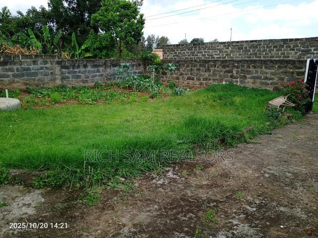 3bdrm Bungalow in Kiamunyi, Nakuru Town West for rent