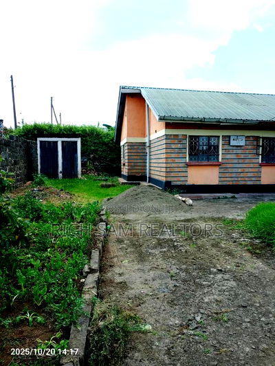 3bdrm Bungalow in Kiamunyi, Nakuru Town West for rent - Image 2