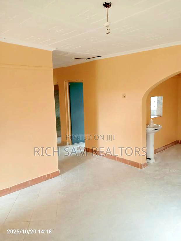 3bdrm Bungalow in Kiamunyi, Nakuru Town West for rent