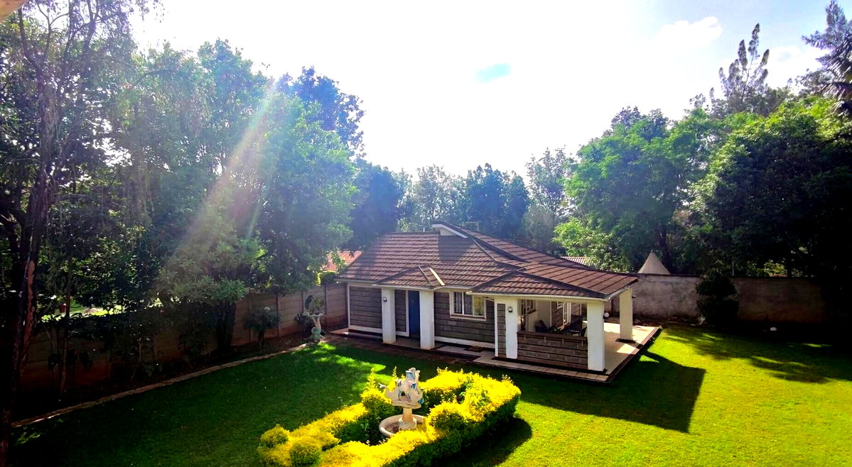 4BR All-Ensuite Mansion with Guest House & Gym - Runda