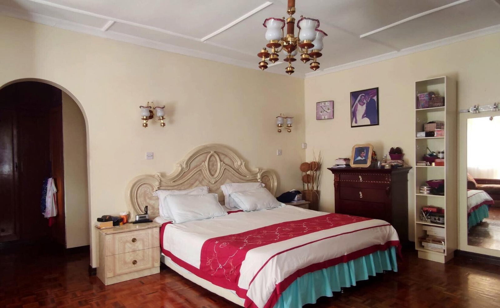 4BR All-Ensuite Mansion with Guest House & Gym - Runda