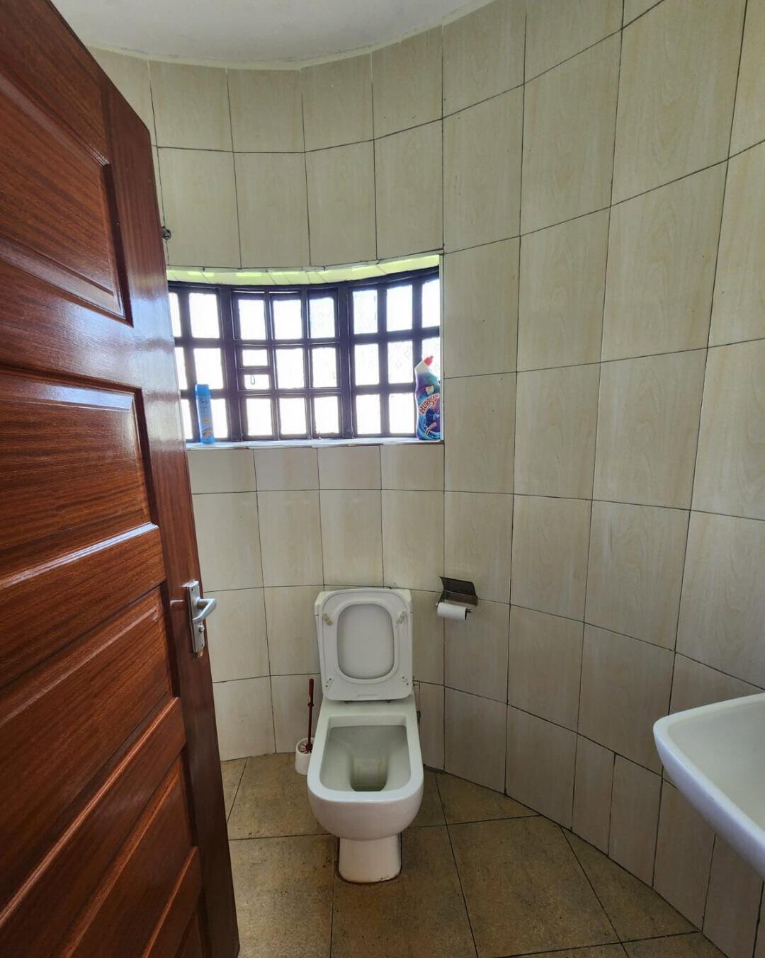 Cozy 1BR Garden Cottage for KSh 80K