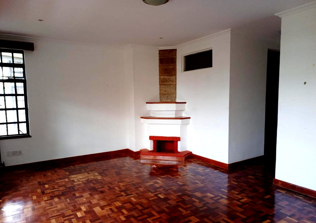Half-Acre Gated Townhouse with Pool & Gym – Rosslyn