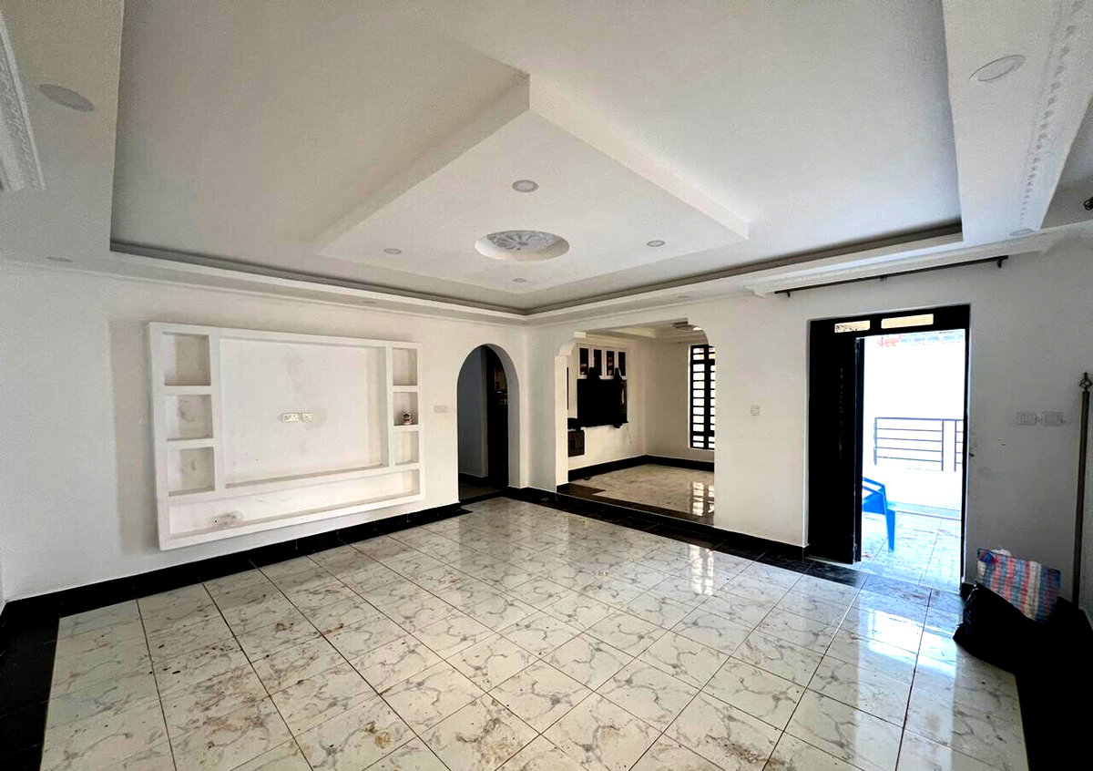 4BR Villa with Staff Quarter & Ensuites - Membley Estate