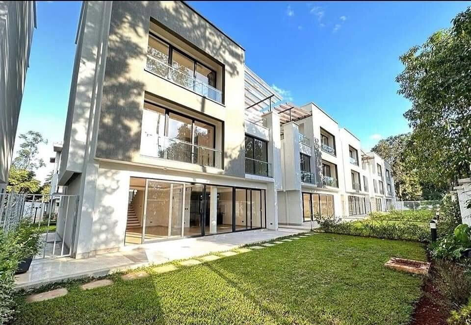 Brand New 4-Bed Townhouse with Two Kitchens - Lavington Mall Area