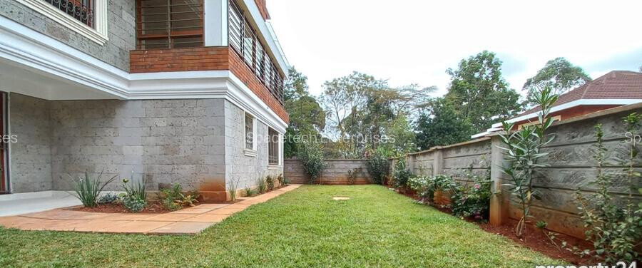5-Bed Townhouse with Private Garden & Pool Access - Spring Valley