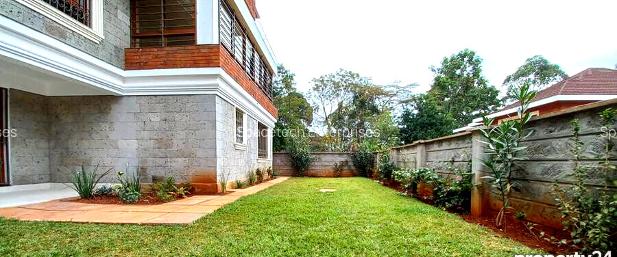 5-Bed Townhouse with Private Garden & Pool Access - Spring Valley