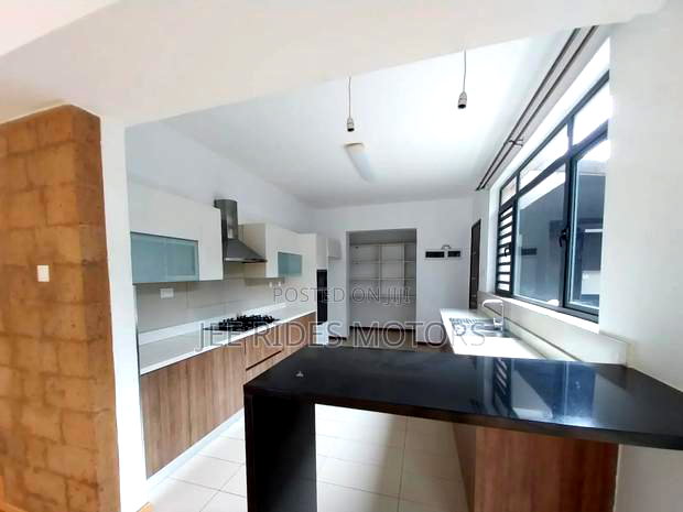 4bdrm Townhouse/Terrace in Garden Estate, Nairobi Central for sale