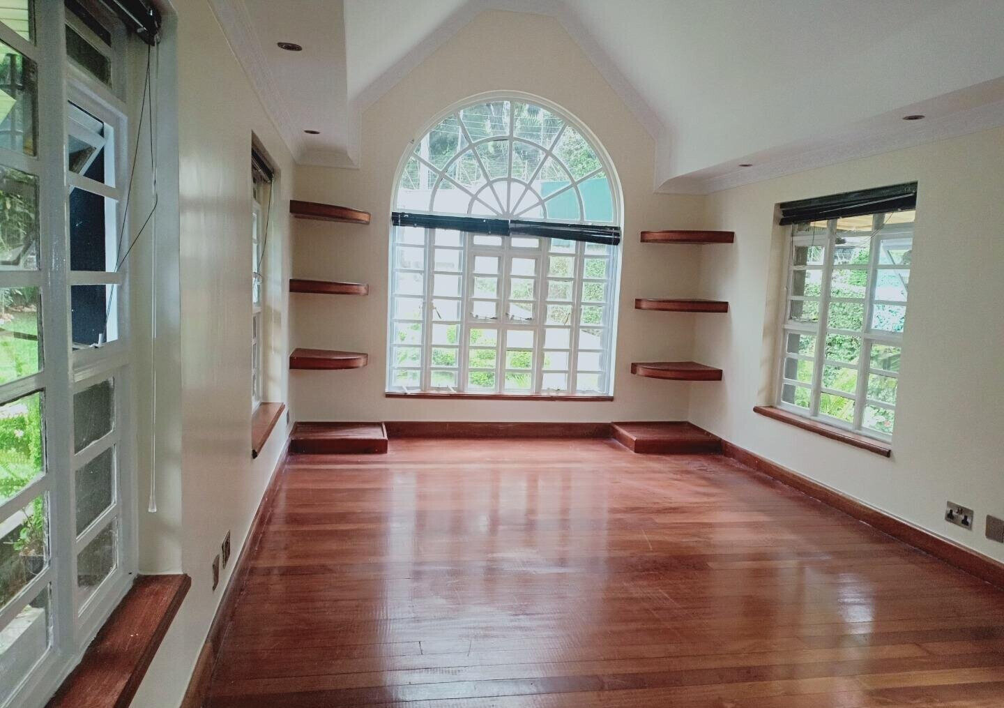 5BR Garden Home at KSh 375K